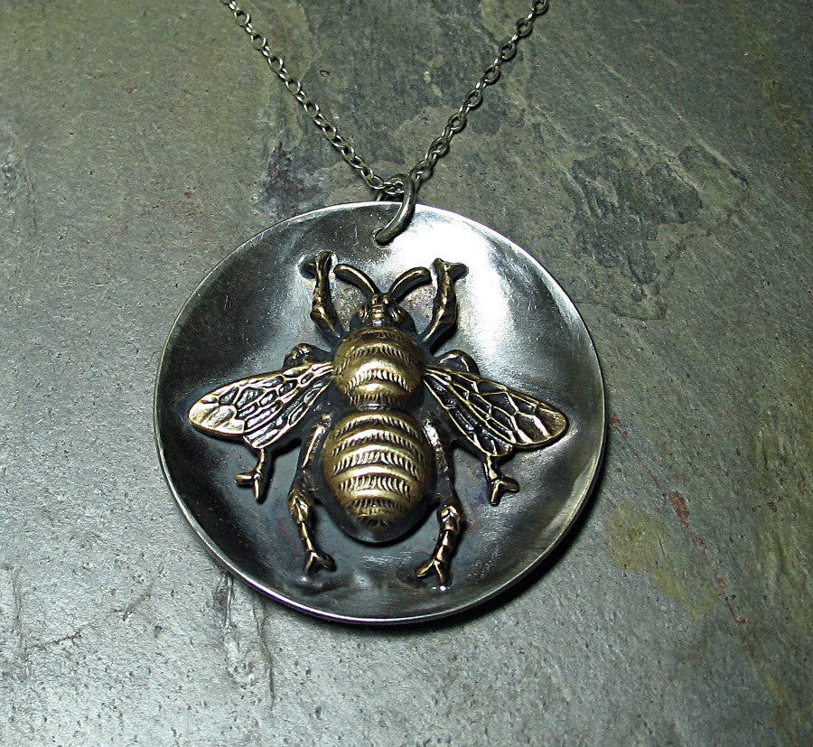 Filigree Bee Pendant in Silver